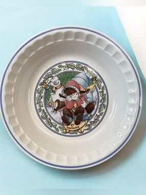 Vintage Watkins Holiday Illustrated Ceramic Pie Baking Dish Cream with Blue Trim